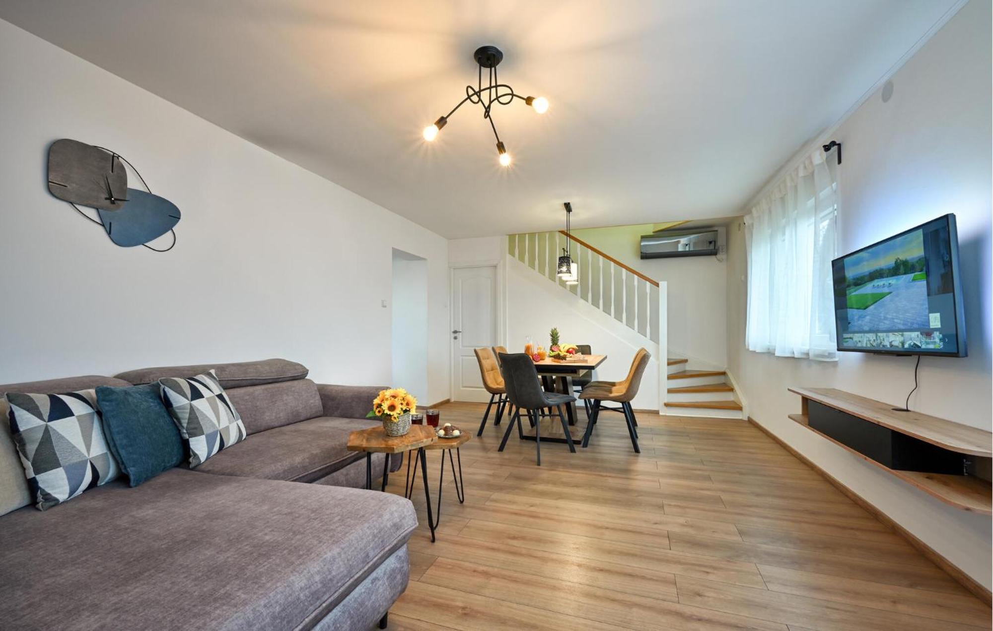 Cozy Home In Popovaca With House A Panoramic View Eksteriør billede